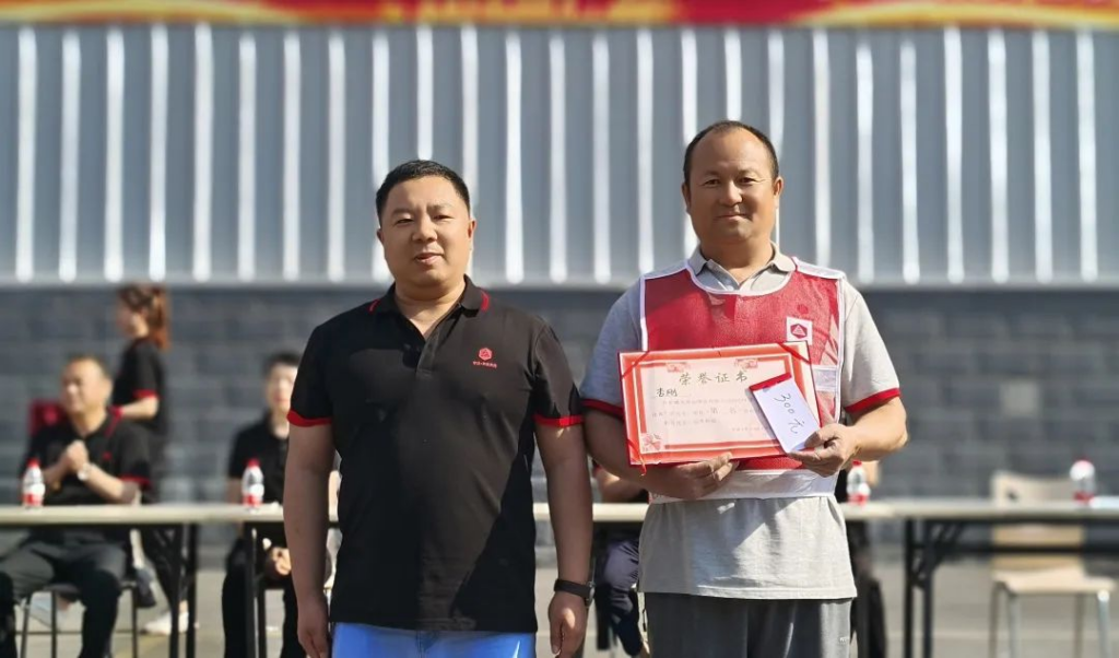 叉车“大比拼”,“老司机”来炫个技！